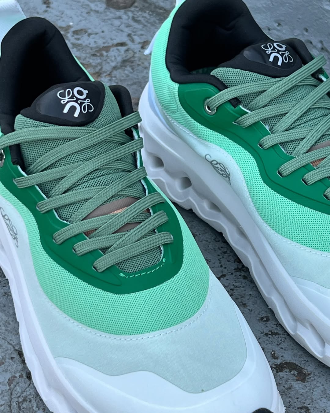 On Running Cloudtilt 2 x  Loewe  "Green/White"