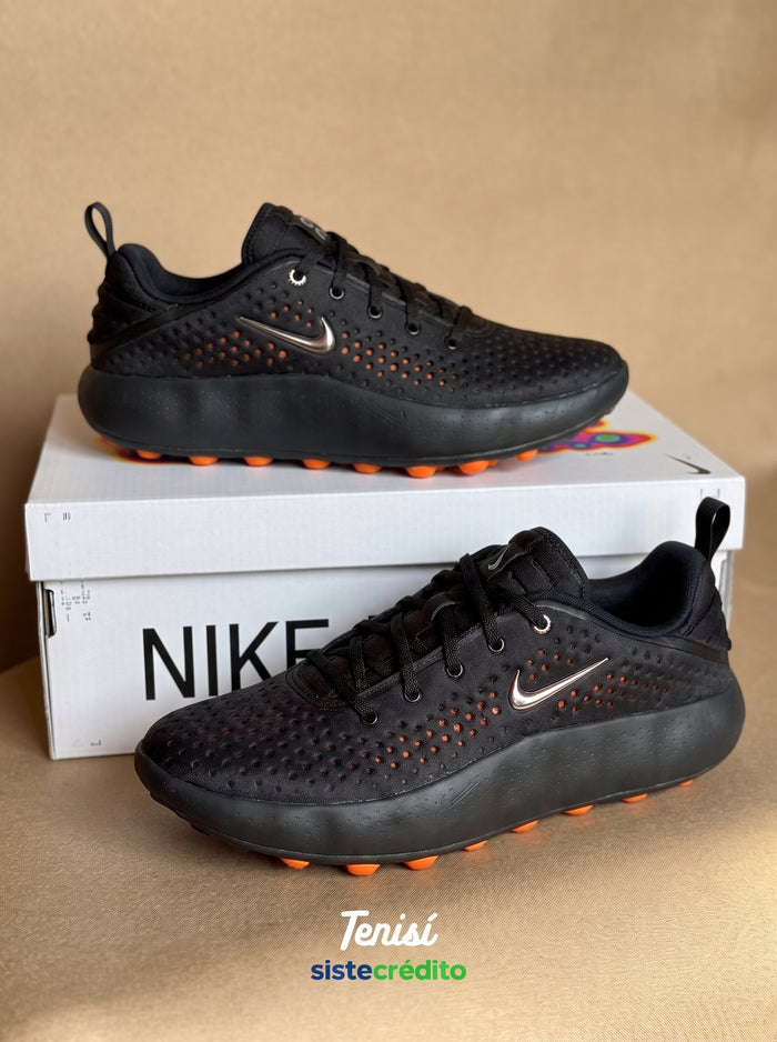 Nike Mind 002 "Black" look 1