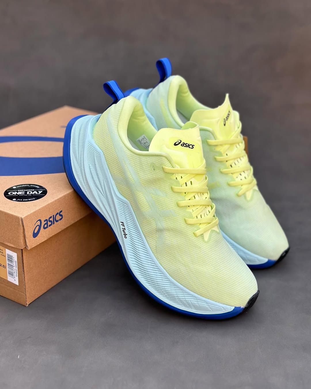 Asics superblast "Green - Blue"