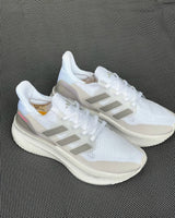 adidas Ultraboost 5 "Beige" vista 1
