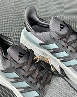 adidas Ultraboost 5 vista 3