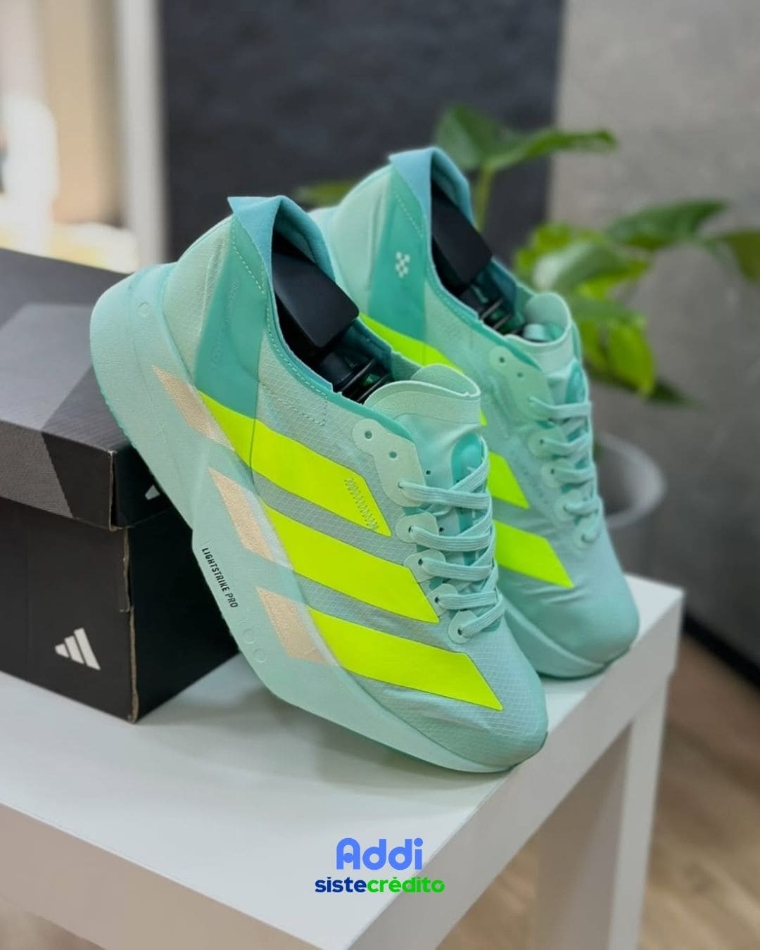 Zapatillas Adidas Adizero Adios PRO 4M color verde y azul