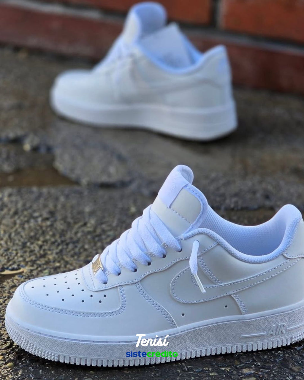 Vista lateral de las Nike Air Force One para moda urbana