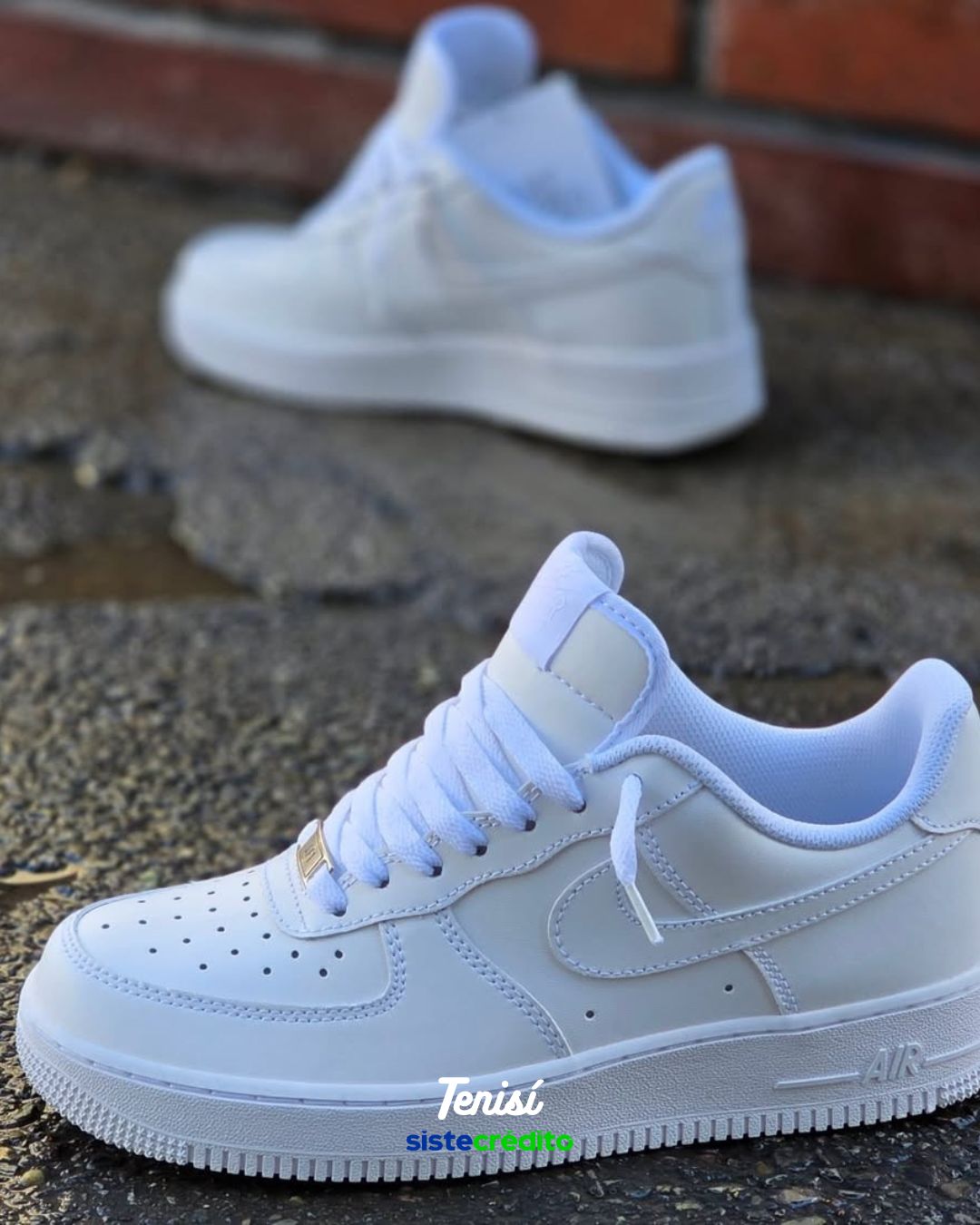 Vista lateral de las Nike Air Force One para moda urbana