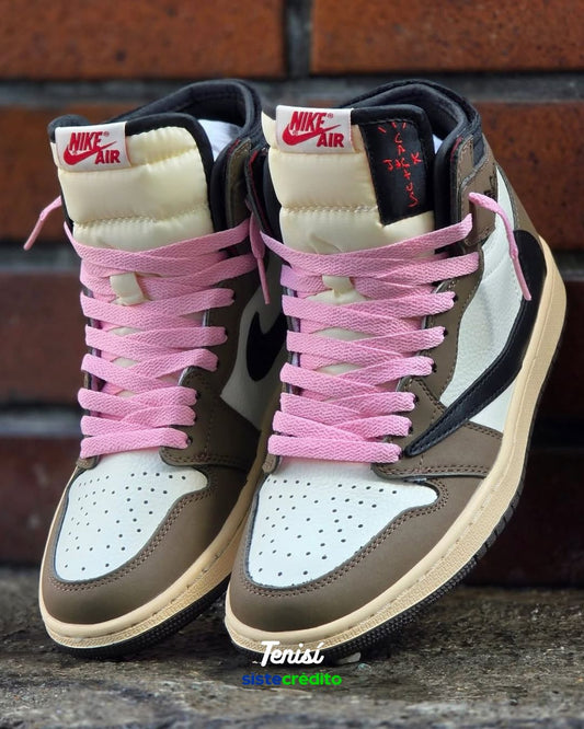 Air Jordan 1 x Travis Scott “Mocha” vista lateral con pago contra entrega
