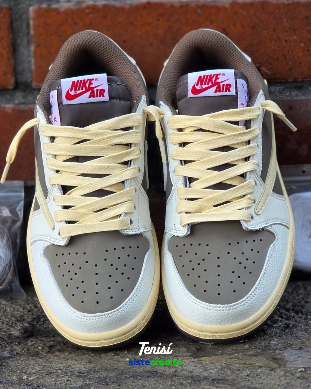 Air Jordan 1 Reverse Mocha vista frontal con opción de crédito
