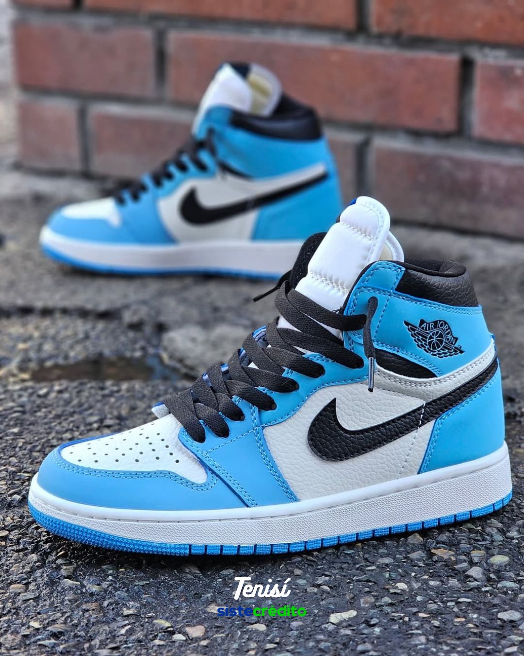 Air Jordan 1 “UNC” vista frontal con opción de crédito
