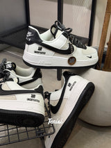 Nike Air Force 1 x Undefeated Black White vista 1