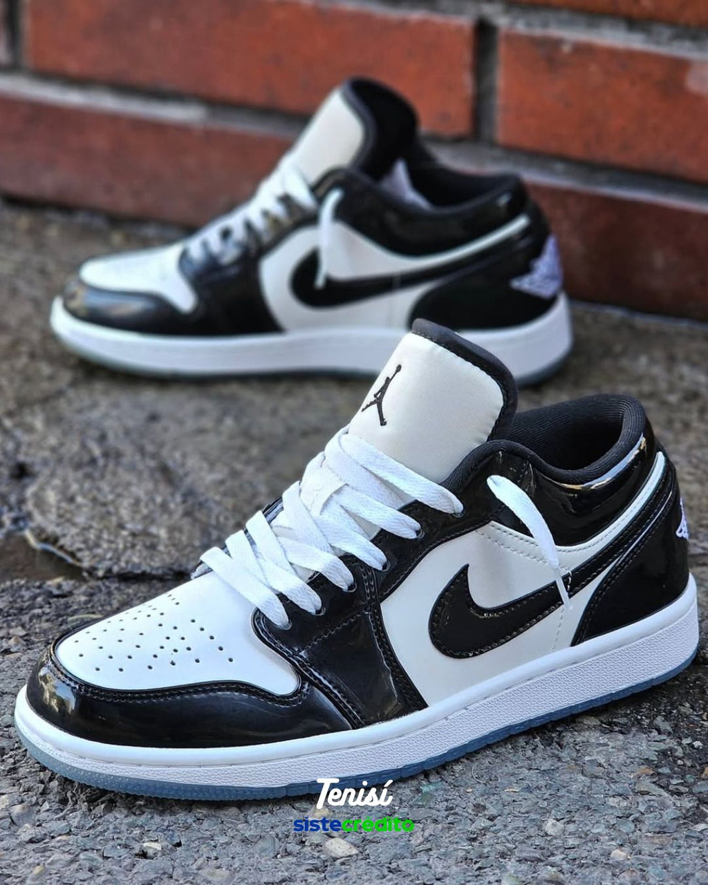 Vista lateral de las Jordan Concord Panda para streetwear