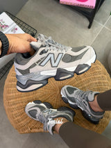 New Balance 9060 “Gris Claro” vista 1