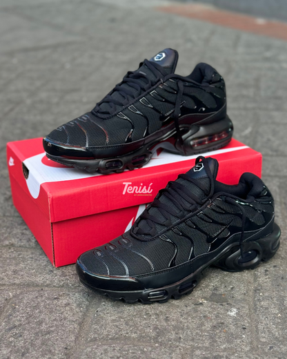 Tenisi Nike Air Max TN Triple Black disponibles con pago contra entrega y envío gratis a todo Colombia.