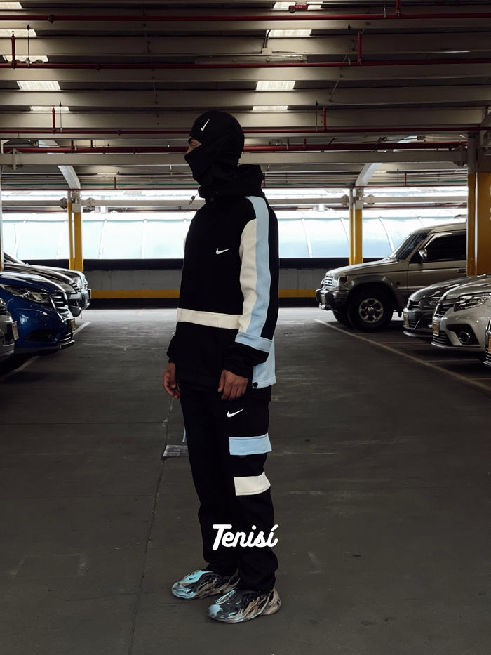 Nike Sportswear Color-Block Fleece Hoodie y Pants look 2