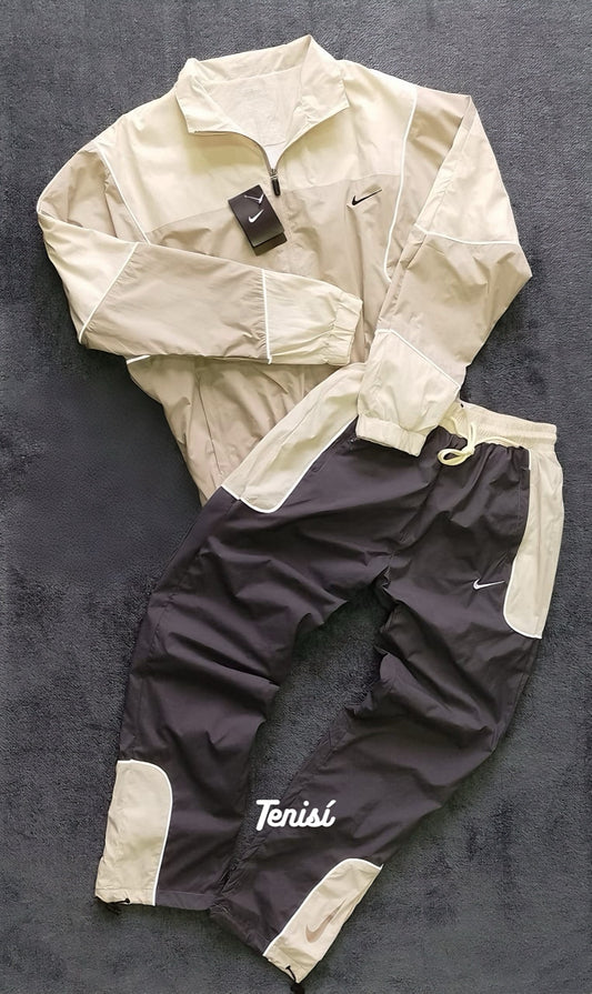 Nike Sportswear Cortavientos Track Jacket y Pants crema y gris foto 1 para hombre en Colombia - pago contra entrega TENISI