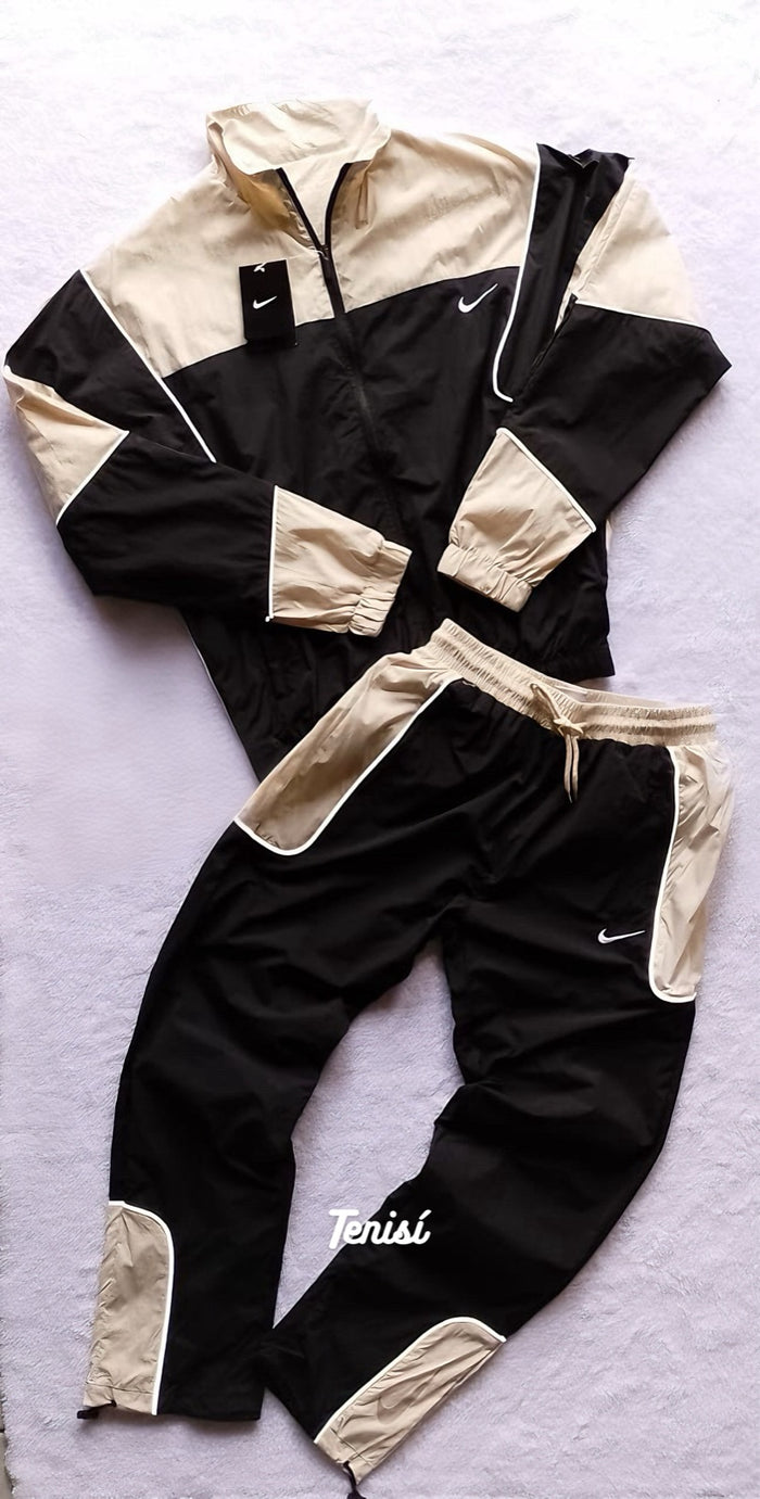 Nike Sportswear Cortavientos Track Jacket y Pants look 2