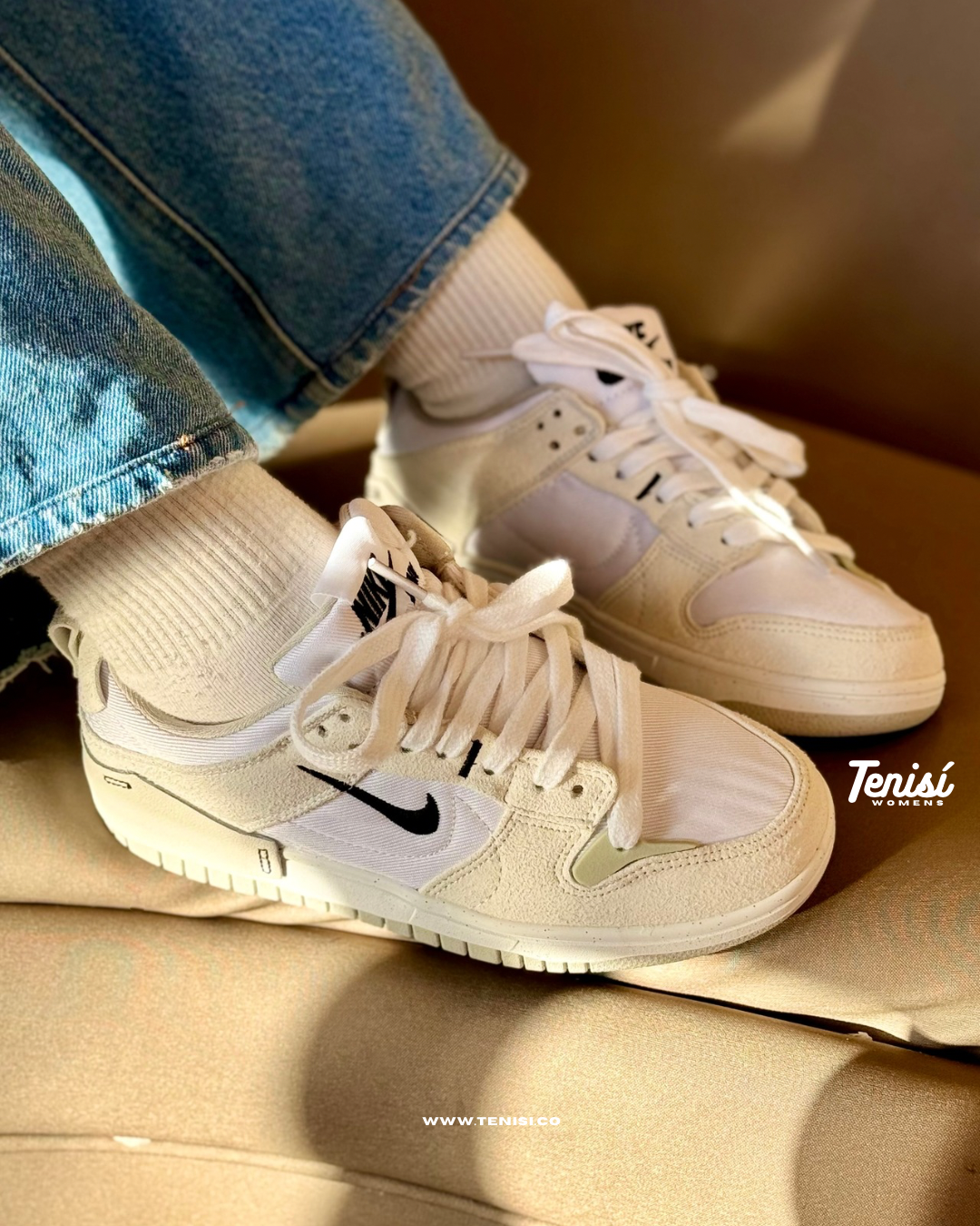 → Tenis Nike Dunk Disrupt II Black en color negro, estilo urbano moderno con suela chunky y diseño minimalista.