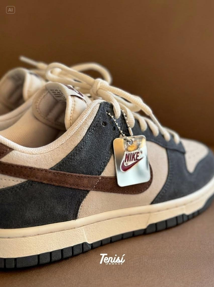 Detalle de suela y diseño de Nike Dunk Low x Tenisí