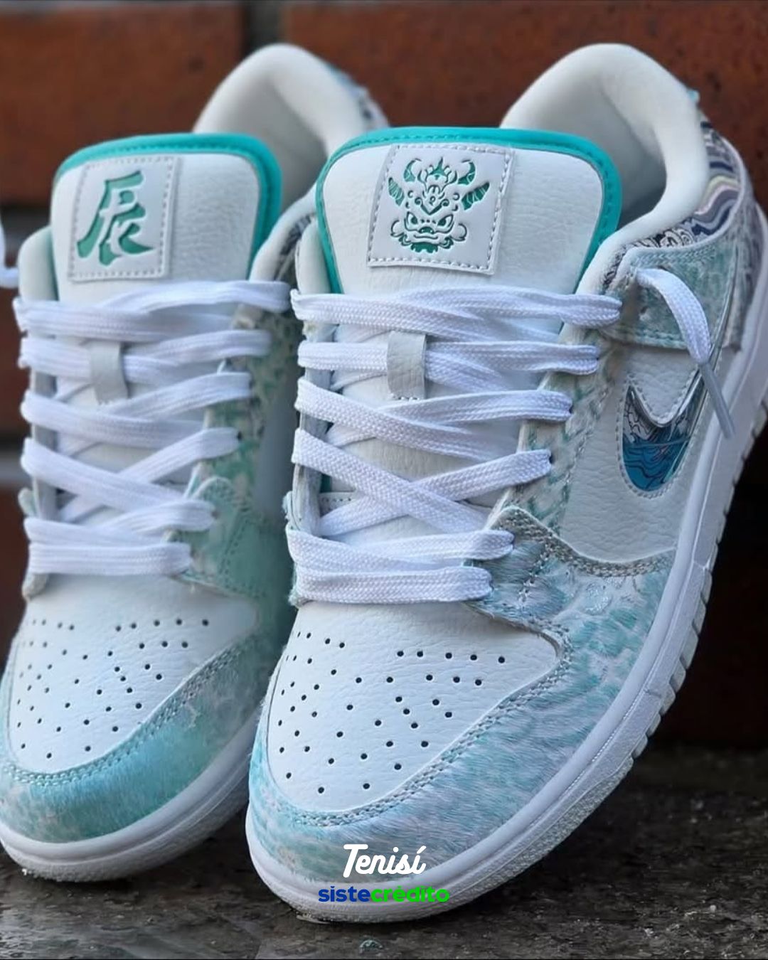 “Nike SB Dunk CNY Year of the Dragon edición limitada 2024 vista completa”