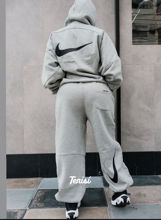 Nike Sportswear Air Max Fleece Full-Zip Hoodie y Pants “Gris” foto 1 para hombre en Colombia - pago contra entrega TENISI