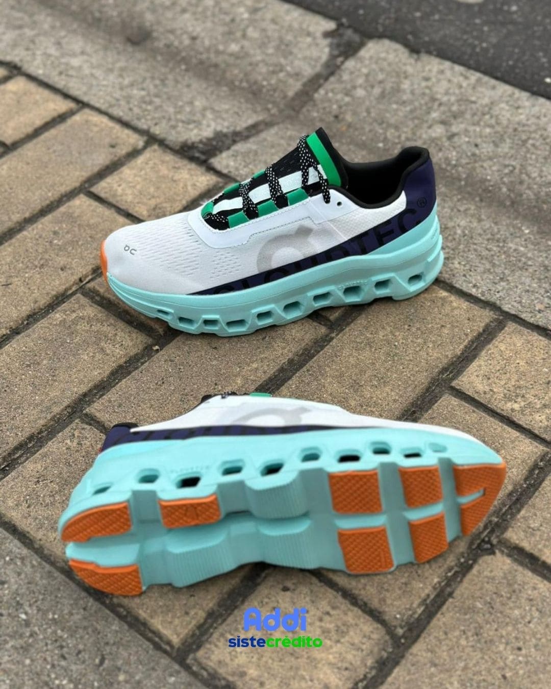 On-Running Cloudmonster Green vista superior, ligeras y perfectas para running y entrenamiento.