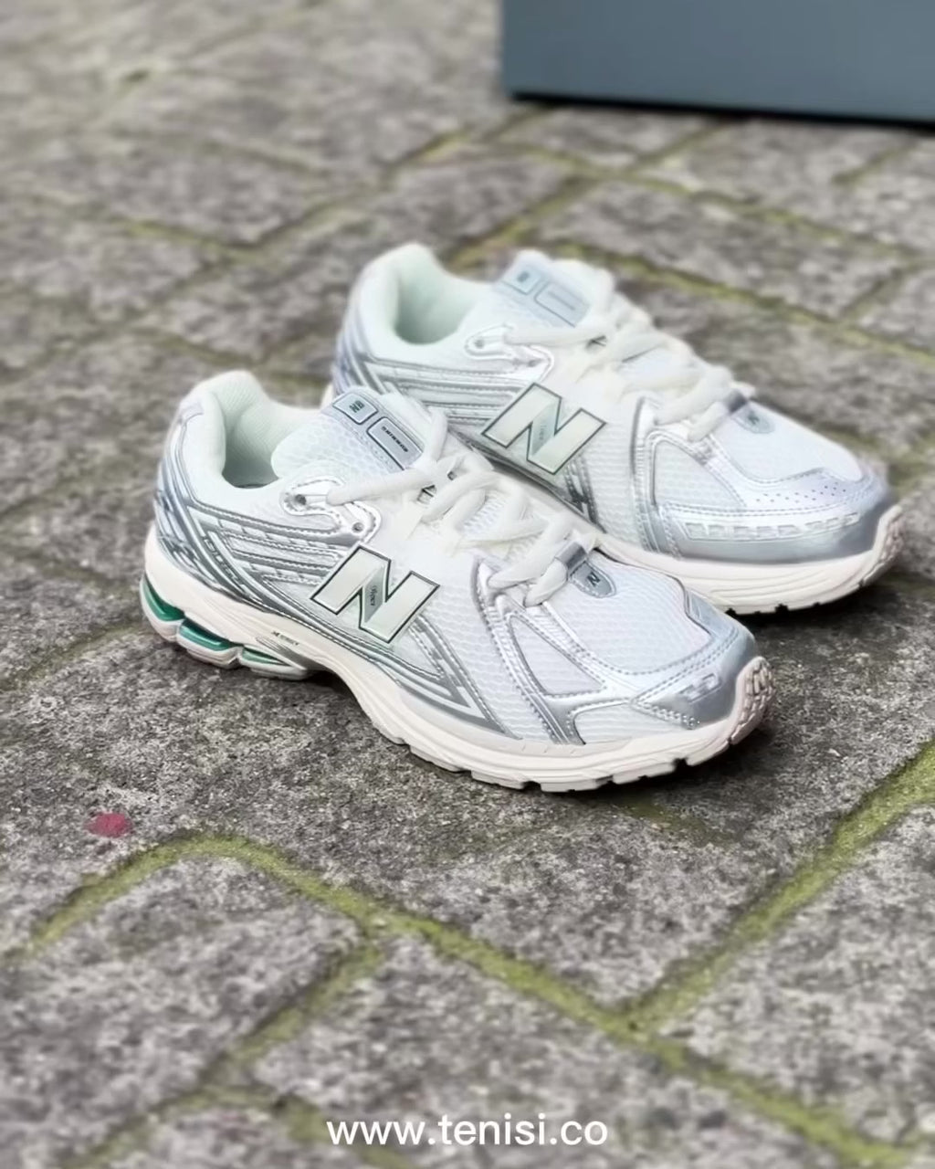 New Balance 1906R Platinum