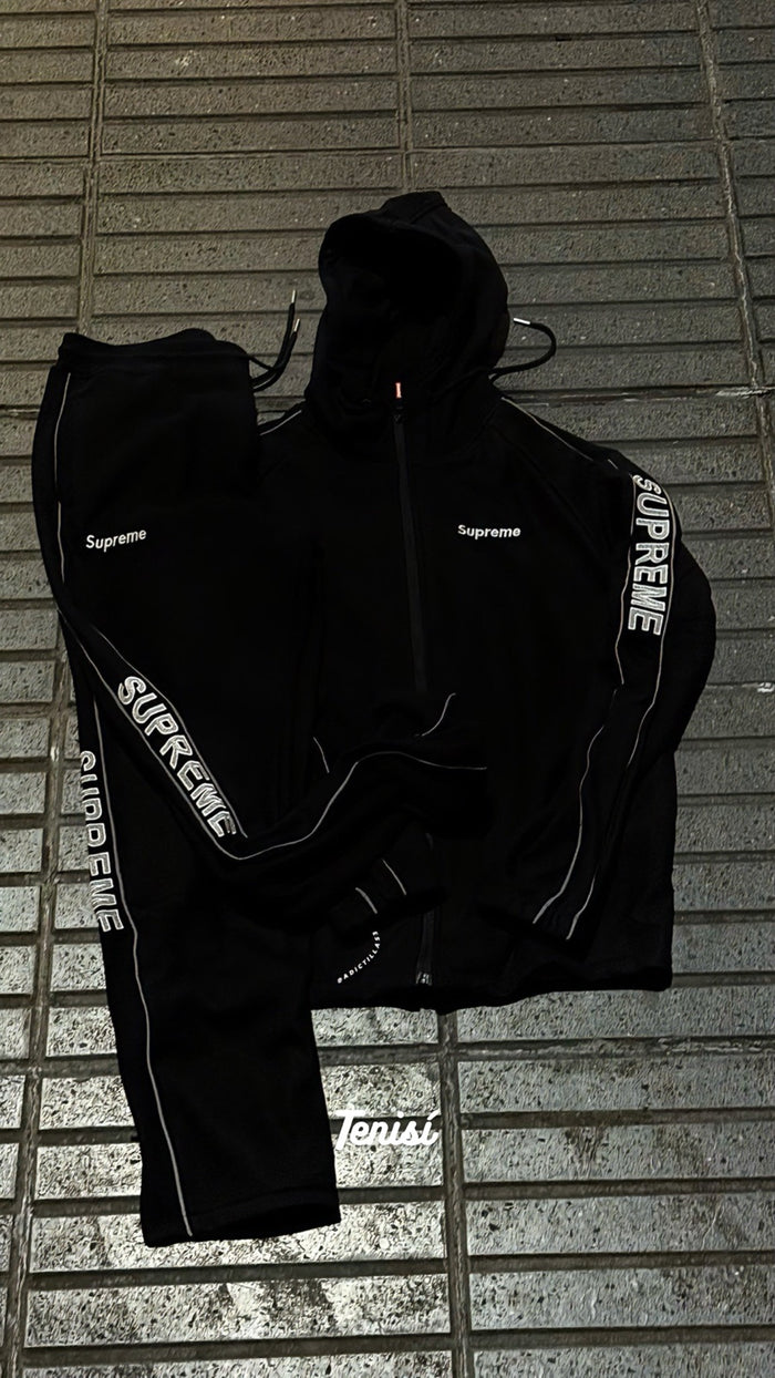 Supreme Reflective Zip Up Hooded Sweatshirt y Sweatpant look 5