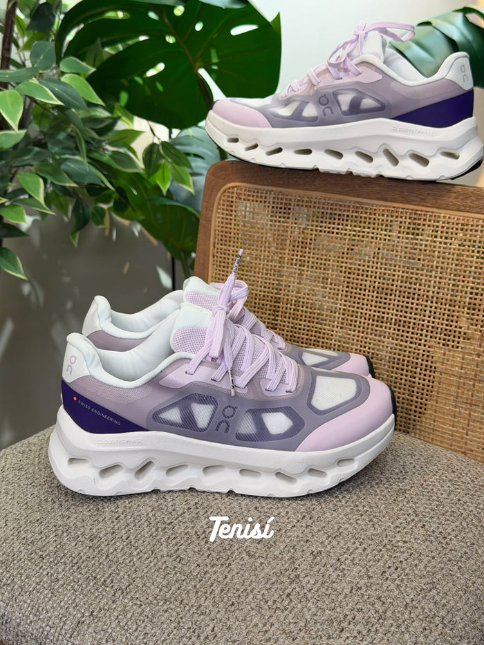 On Cloudtilt Remix purple look 1