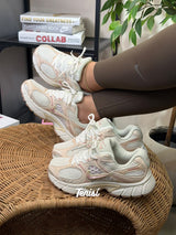 Nike Vomero 5 “Sail Pink” vista 1