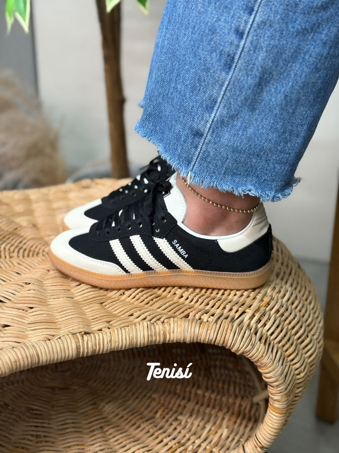 adidas Samba OG “Negro” look 1