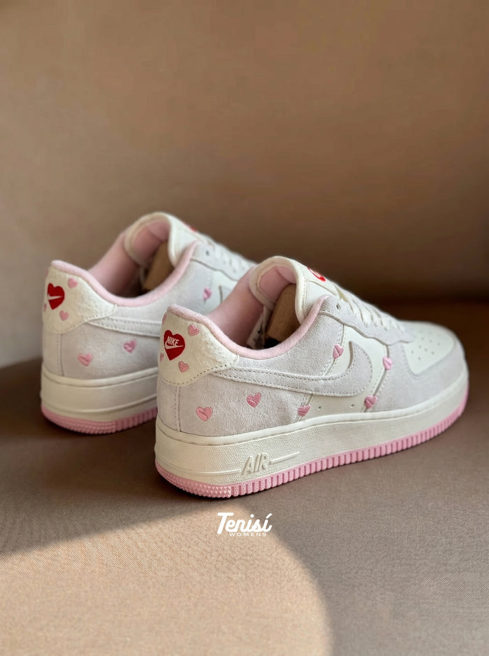 Nike Air Force 1 “San Valentine” look 1