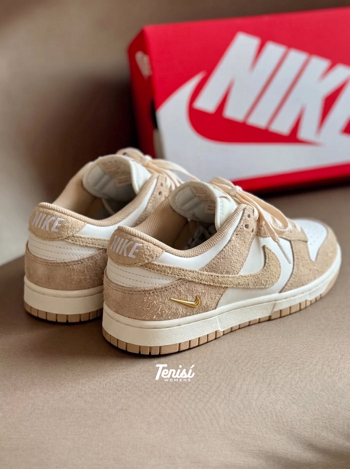 Nike Dunk Low Mini Swoosh "Baroque Brown" look 2