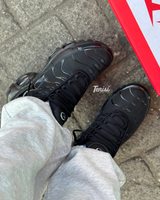 Nike Air Max TN “Triple Black” vista 4